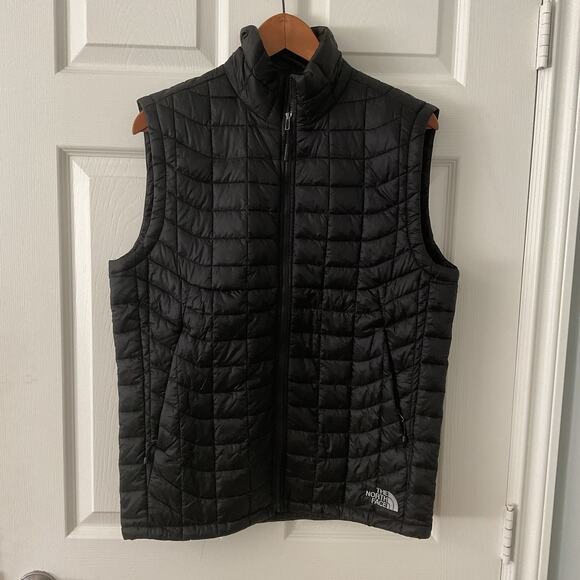 The North Face Men's Thermoball Puffer Vest Black Outdoor Hiking Camping Size S - Picture 1 of 5